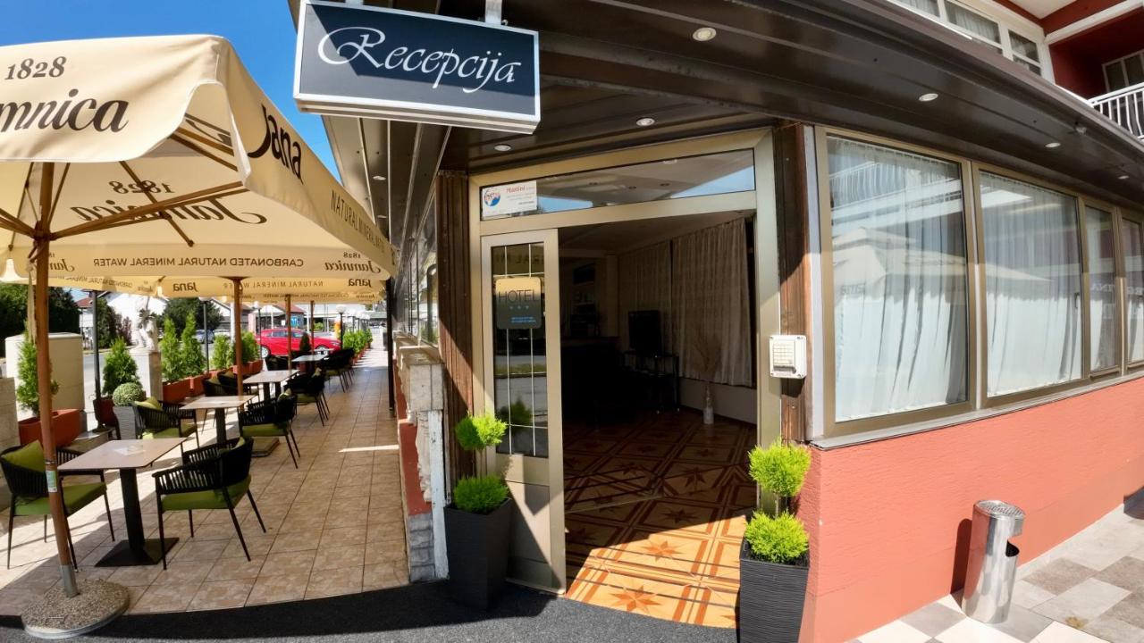 Hotel Martini Zagreb Hotel And Restaurant Sesvete Exterior foto